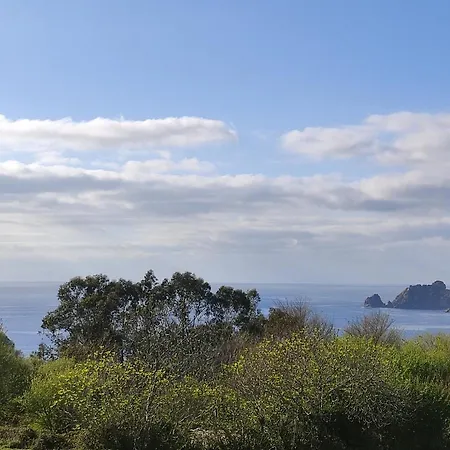 Hébergement de vacances Casa A Colorada Cerca De La Playa De Mar De Fora